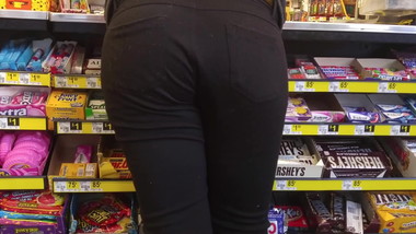 Teen ass black jeans
