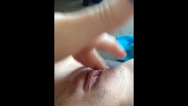 Jeune chatte d'une franA?aise bien mouillA? sur snap