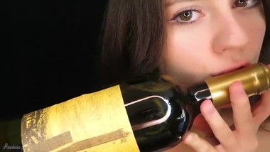 ASMR - Russian Teen shakes her boobs and kiss things