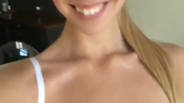 Girls In Their Summer Clothes