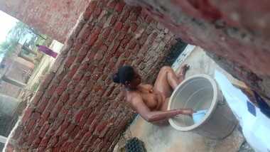 Telugu auntie vijaya bathing and catched me