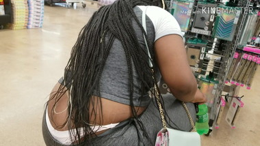 Big booty ebony teen candid