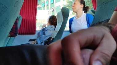 FLASHING DICK IN BUS