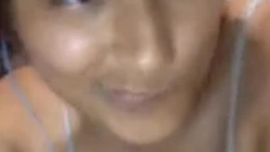 College teen shows tits and ass on webcam