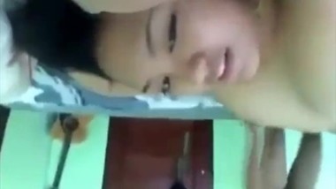 koren girl with indian boy