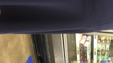 Bbw pawg upskirt n got her number