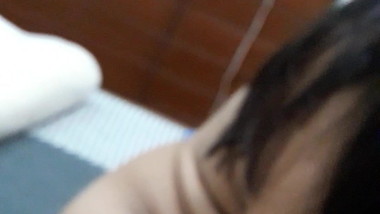 Filipina 2 girls play me