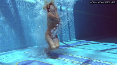 Mary Kalisy super sexy underwatershow