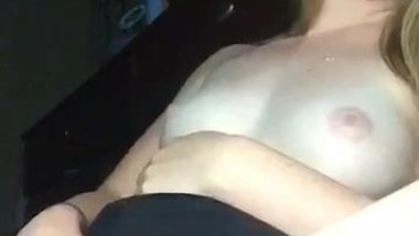 Kik girl masturbates