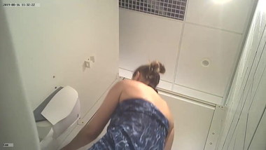 French girl spied in toilets at pool 2