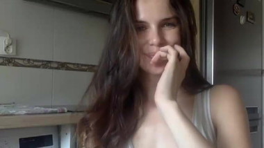 Performer bella-alice show on 2019-08-21 15.05