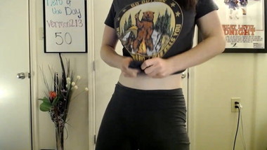 Sexy Teen show her huge rack and ass live