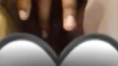 Mississippi Teen Plays with pussy