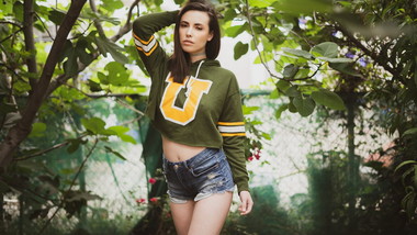 Amazing girlfriend Casey Calvert fucks at home