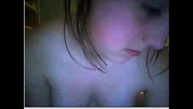 Barely 18 showing off herself on webcam