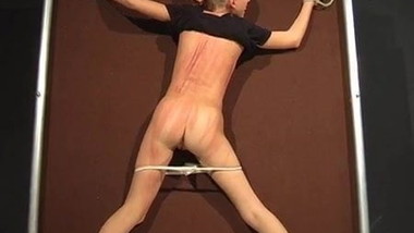 Whipping of prisoner