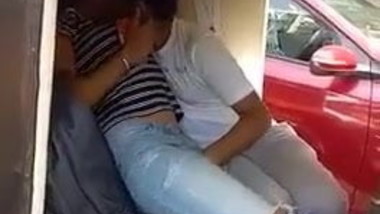 Indian Teen Girl getting fingered in public