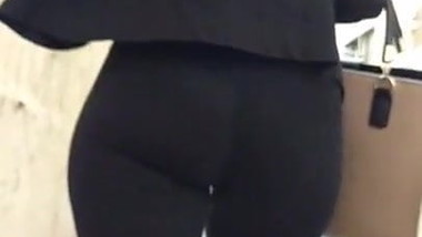 Incredible Ass in See truh...