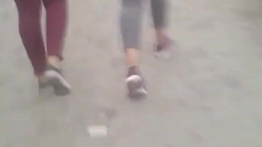 Veneca culona caminando mamasita parte 1