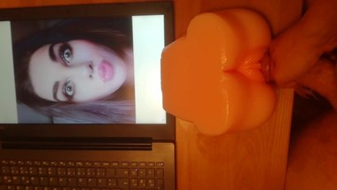 Hot KittenLovesCum #Cumtribute