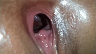 NO CONDOM, NO BIRTH CONTROL, LOOK CREAMPIE MY PUSSY