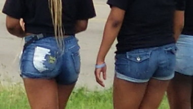 Inkster tenderoni azz mm which one you want let me know