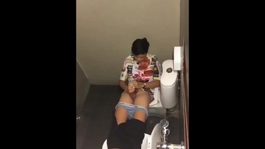 Cute Bagets Jakol sa Cr