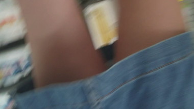 Upskirt teen