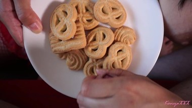 Delicious cum on christmas cookies
