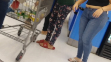 2 Booty in Wally
