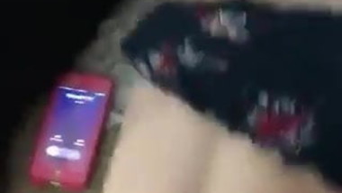 Armer Junge deine Freundin ist beschaeftigt