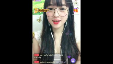 Hotgirl Xuka livevstream Uplive