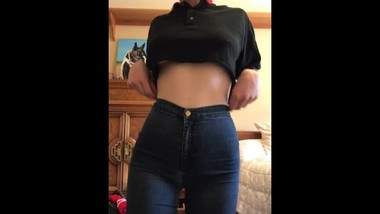 Showing off in tight jeans
