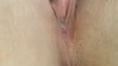 Turk genc kiz pamuk gibi kabarmis amini oksuyor