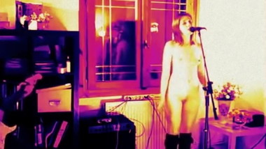 Naked girl singing