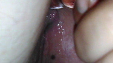 Training her virgin ass