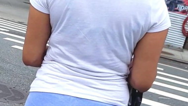 Latina In Blue Leggings