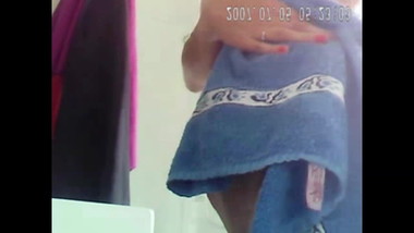 Big Tits Teen uses towel - Spy Cam