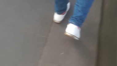 MulatMulata rabuda rebolando jeans