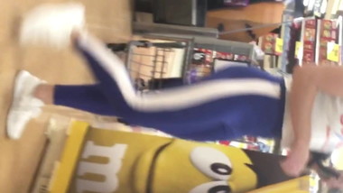 Juicy blonde pawg sexy ass