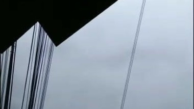 Bajo falda a cole upi