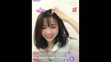 Teen schoolgirl livestream Uplive