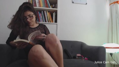 Fodendo a bucetinha e cuzinho