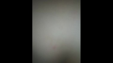 Chubby guy claps mixed cheeks ( Low Qual good vid