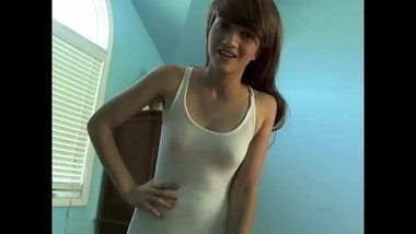 Dirty teen fucking her arsehole with a toy and farting